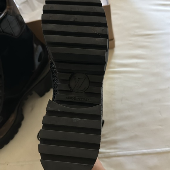 Combat style military, Louis Vuitton boots - Picture 3 of 4